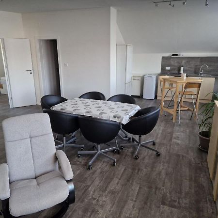 Appartement Andrea Galambok Exteriör bild