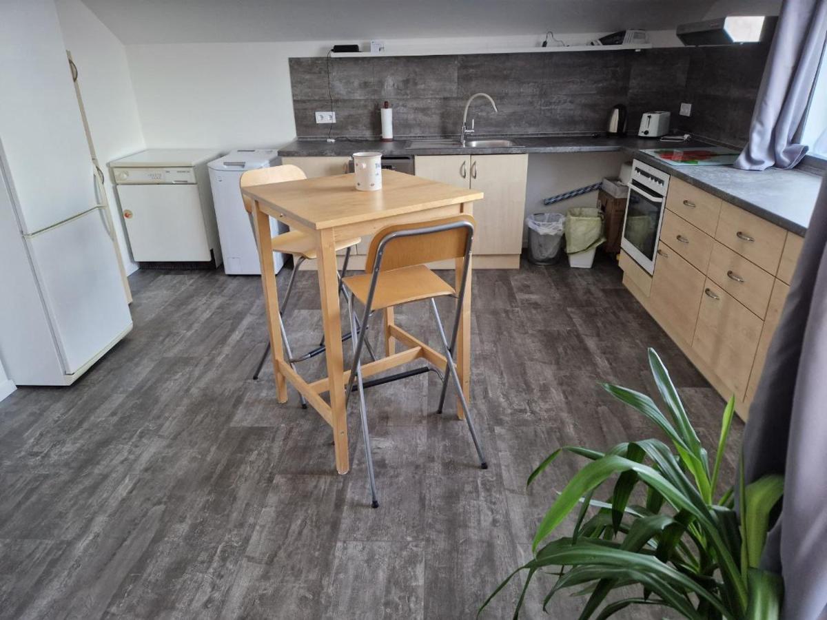 Appartement Andrea Galambok Exteriör bild